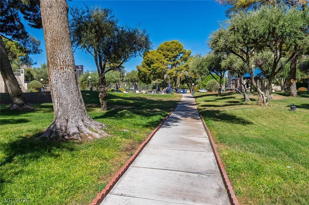 750 Royal Crest, Las Vegas, NV 89169