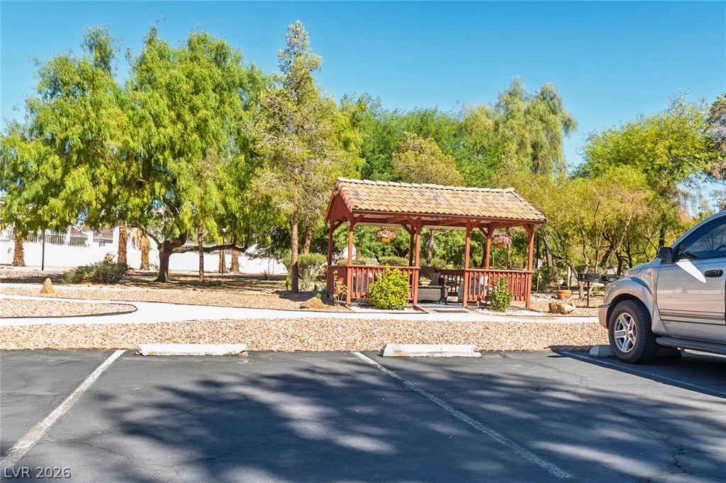 750 Royal Crest, Las Vegas, NV 89169