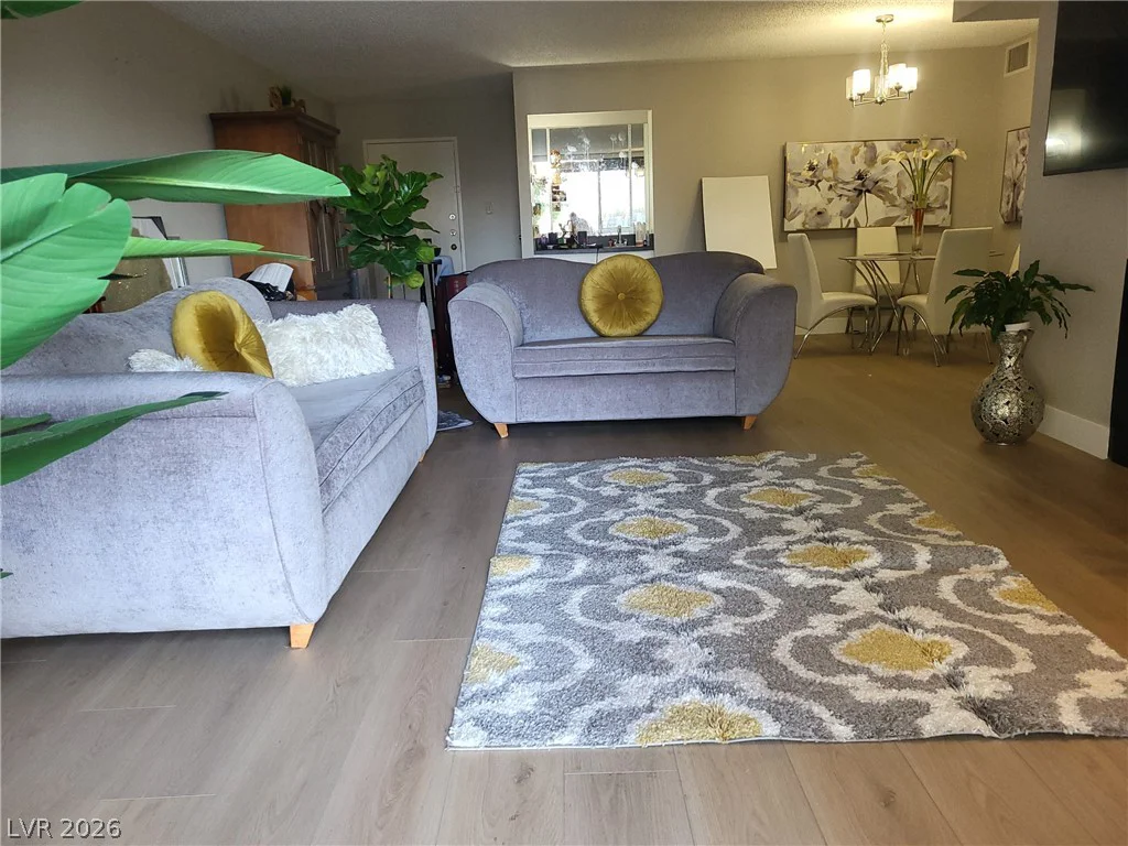 750 Royal Crest, Las Vegas, NV 89169