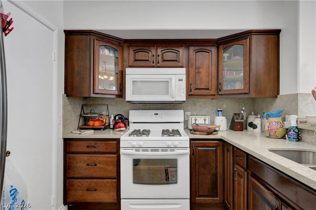 6201 Lake Mead, Las Vegas, NV 89156