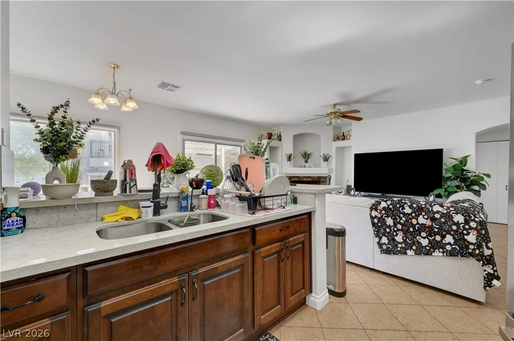 6201 Lake Mead, Las Vegas, NV 89156