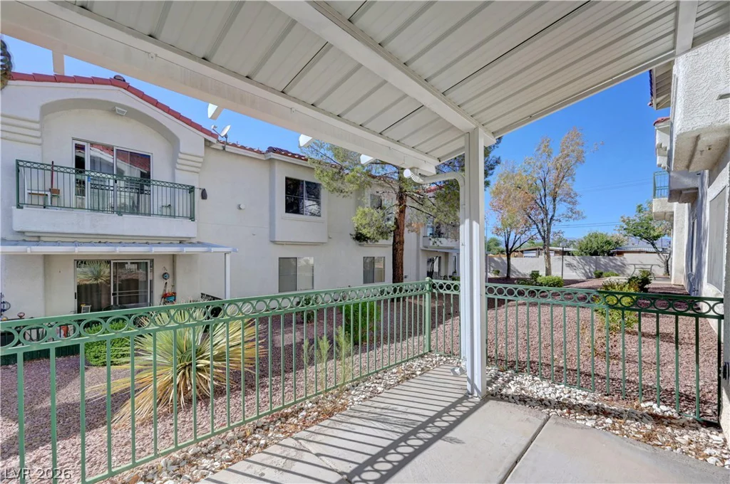 6201 Lake Mead, Las Vegas, NV 89156