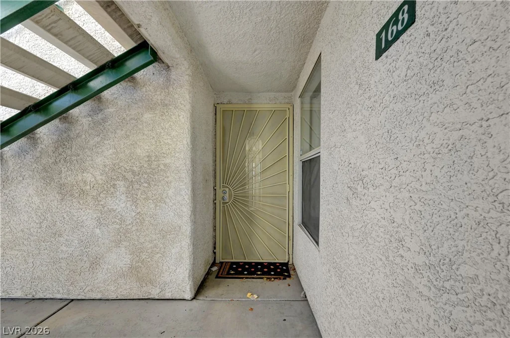 6201 Lake Mead, Las Vegas, NV 89156