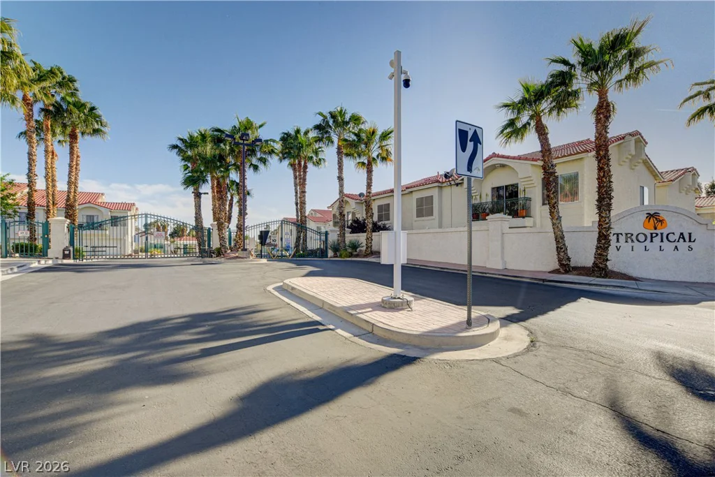 6201 Lake Mead, Las Vegas, NV 89156