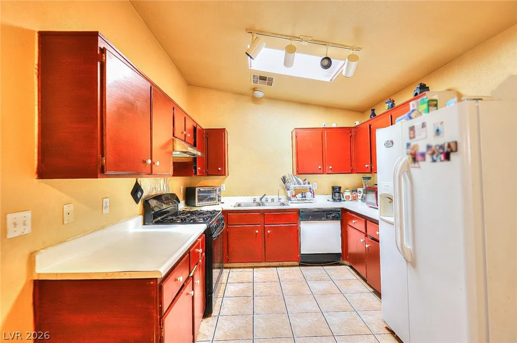 1910 Winter Hill, Las Vegas, NV 89106