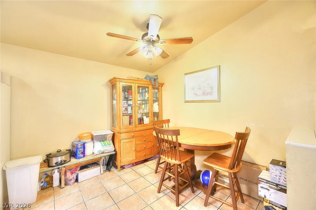 1910 Winter Hill, Las Vegas, NV 89106