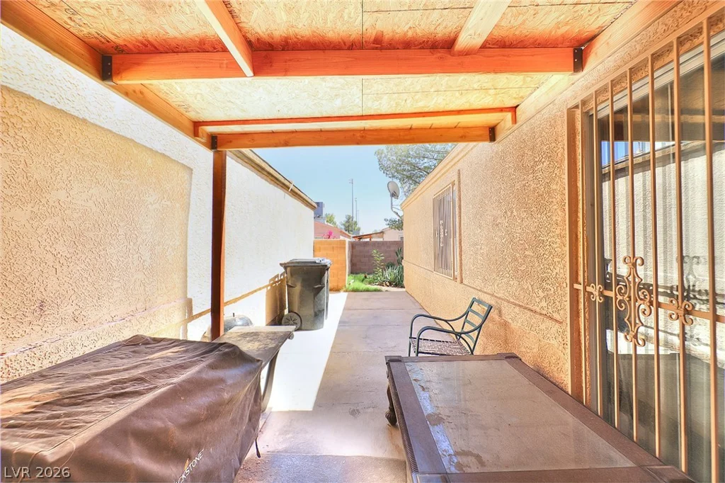 1910 Winter Hill, Las Vegas, NV 89106