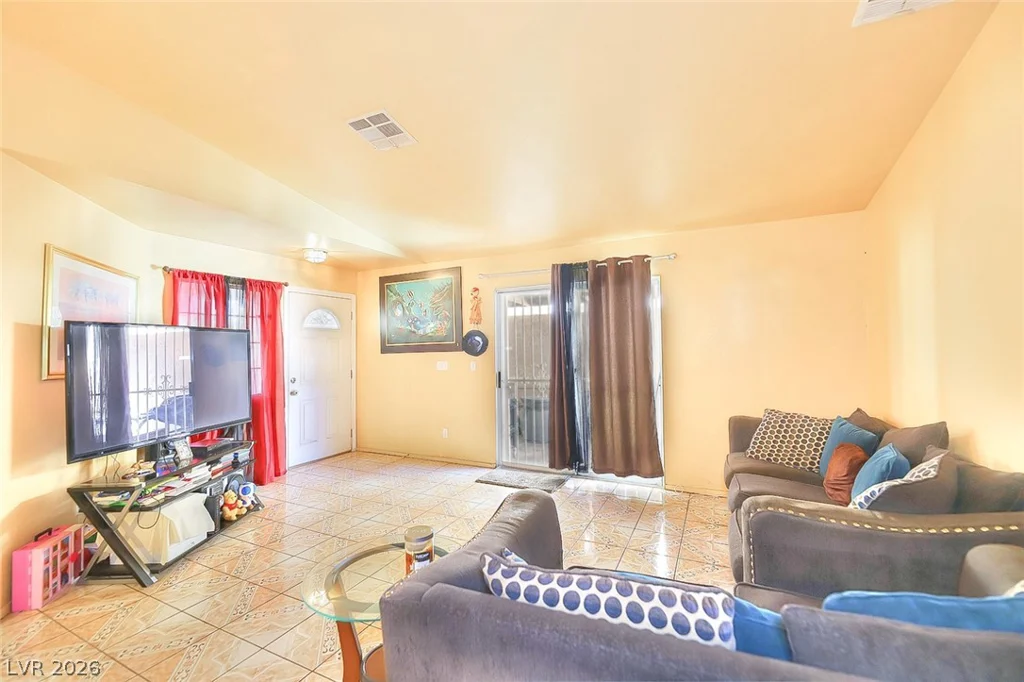 1910 Winter Hill, Las Vegas, NV 89106