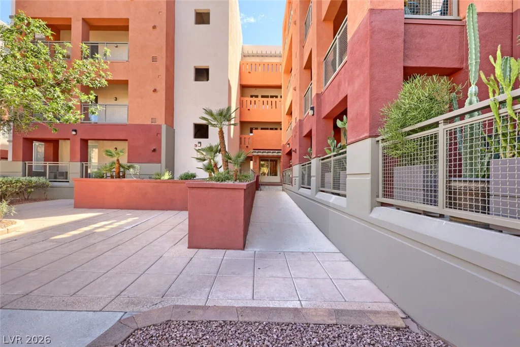39 Agate, Las Vegas, NV 89123