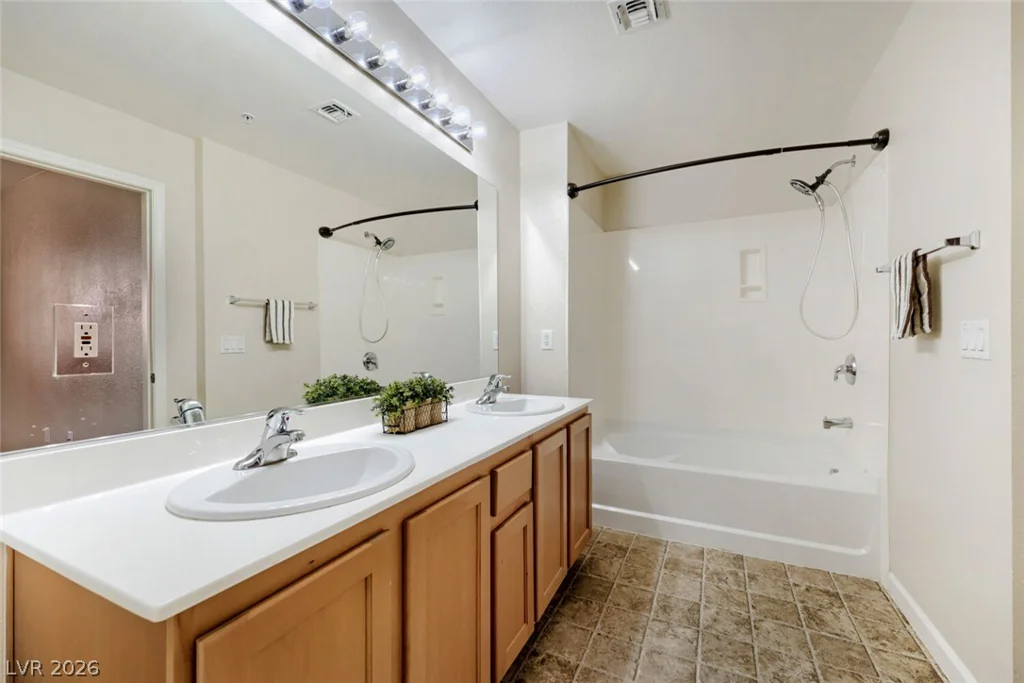 39 Agate, Las Vegas, NV 89123