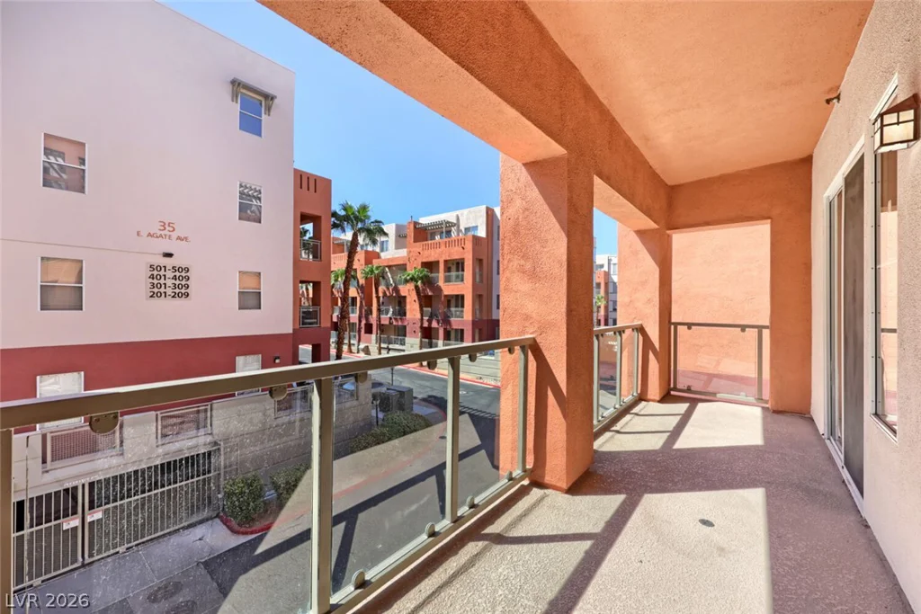 39 Agate, Las Vegas, NV 89123