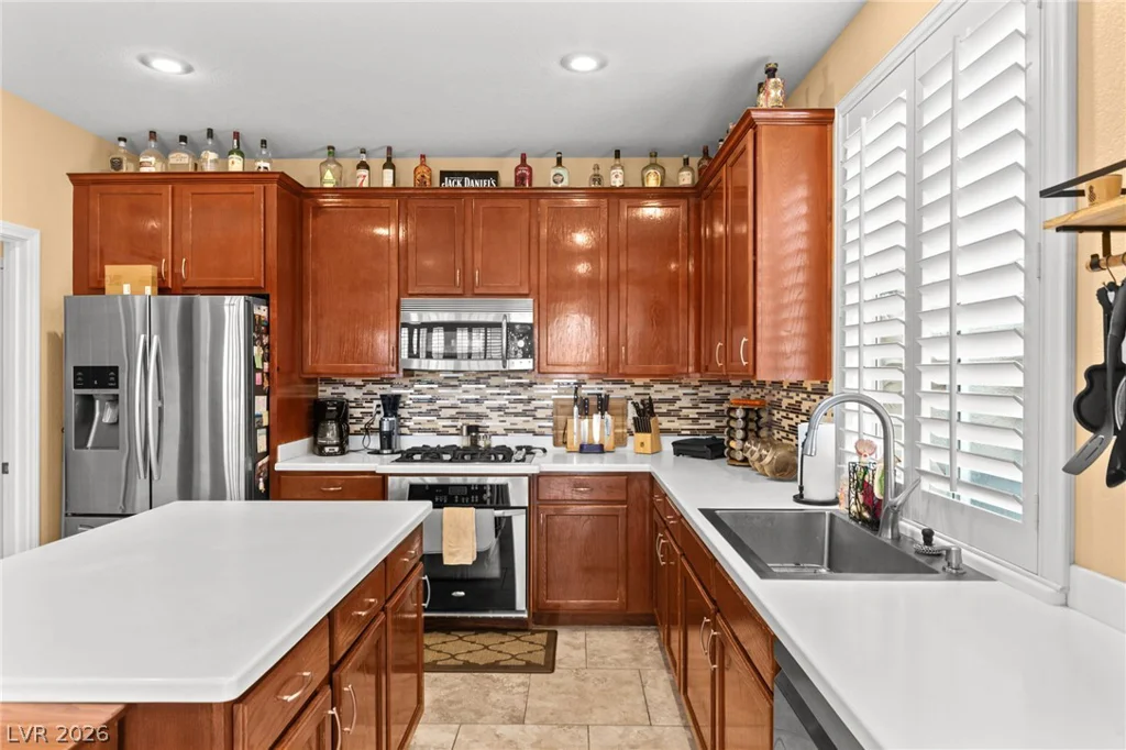 680 Coral View, Las Vegas, NV 89110