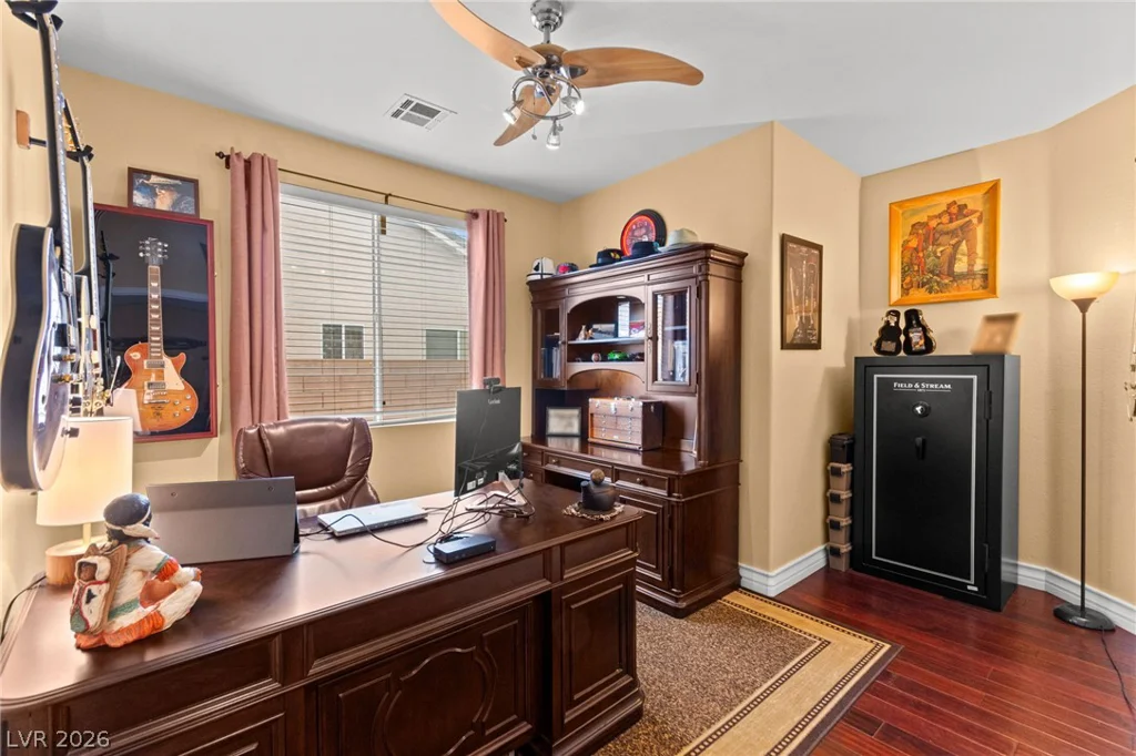 680 Coral View, Las Vegas, NV 89110