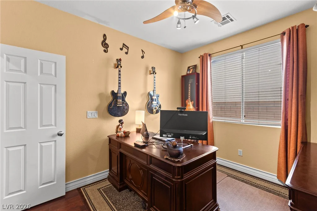 680 Coral View, Las Vegas, NV 89110