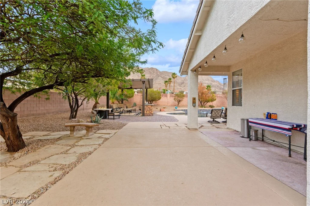 680 Coral View, Las Vegas, NV 89110