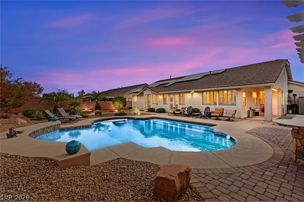 680 Coral View, Las Vegas, NV 89110