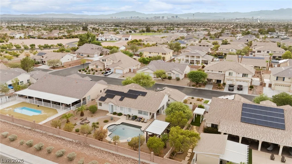 680 Coral View, Las Vegas, NV 89110