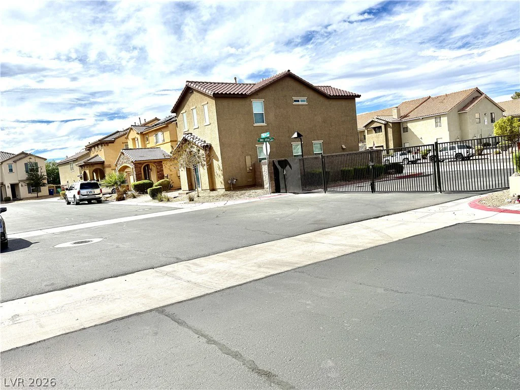 3870 Stadium, Las Vegas, NV 89120