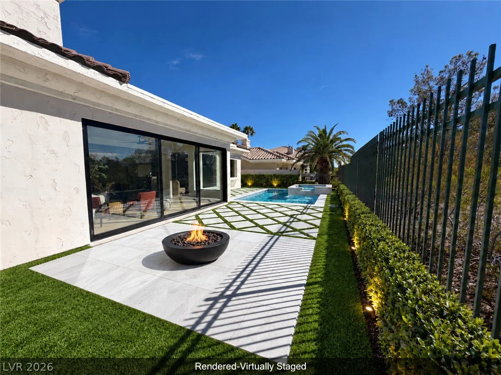 1900 Glenview, Las Vegas, NV 89134