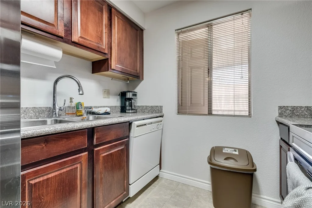 5061 River Glen, Las Vegas, NV 89103