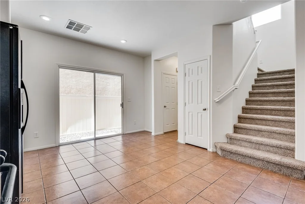 913 Blushing Rose, Henderson, NV 89052