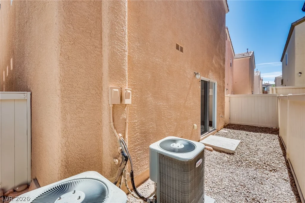 913 Blushing Rose, Henderson, NV 89052