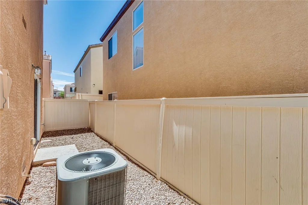 913 Blushing Rose, Henderson, NV 89052