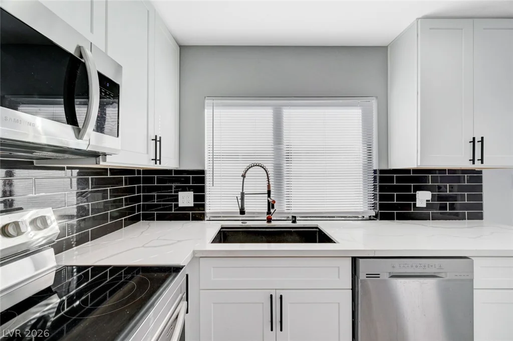 1040 Neil Armstrong, Las Vegas, NV 89145