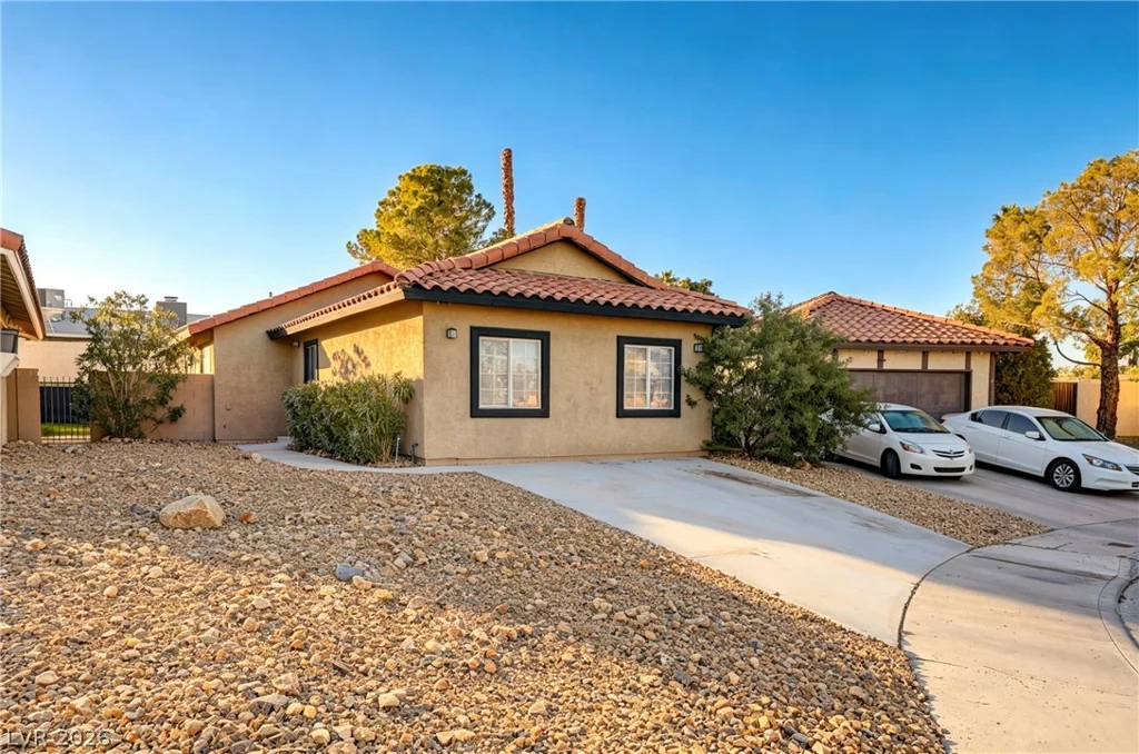 1040 Neil Armstrong, Las Vegas, NV 89145
