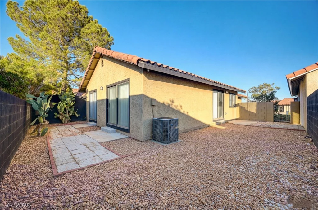 1040 Neil Armstrong, Las Vegas, NV 89145