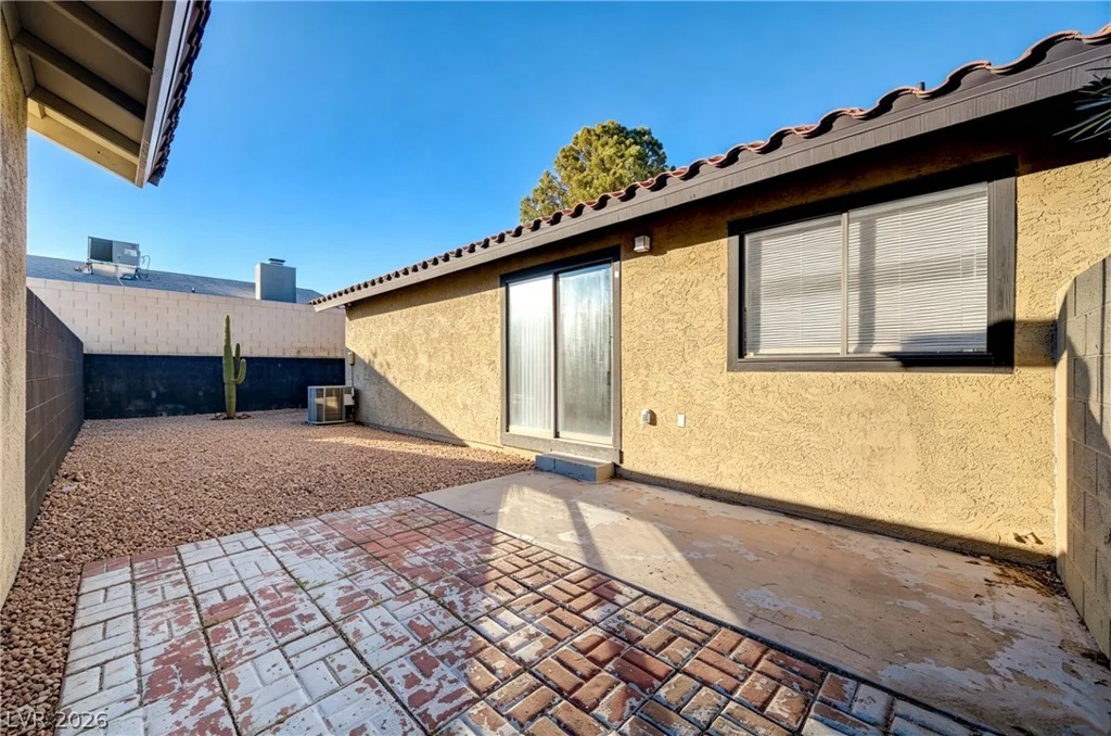 1040 Neil Armstrong, Las Vegas, NV 89145