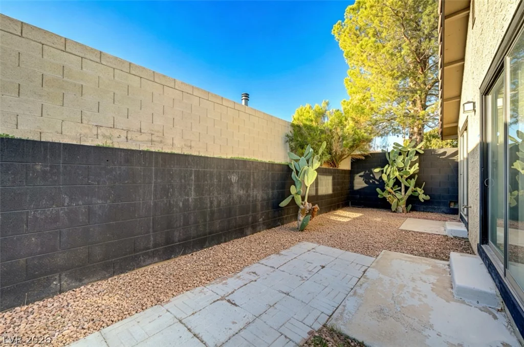 1040 Neil Armstrong, Las Vegas, NV 89145