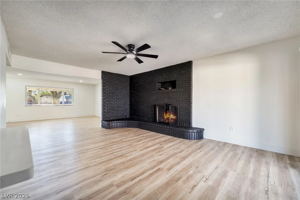 3256 Brentwood, Las Vegas, NV 89121