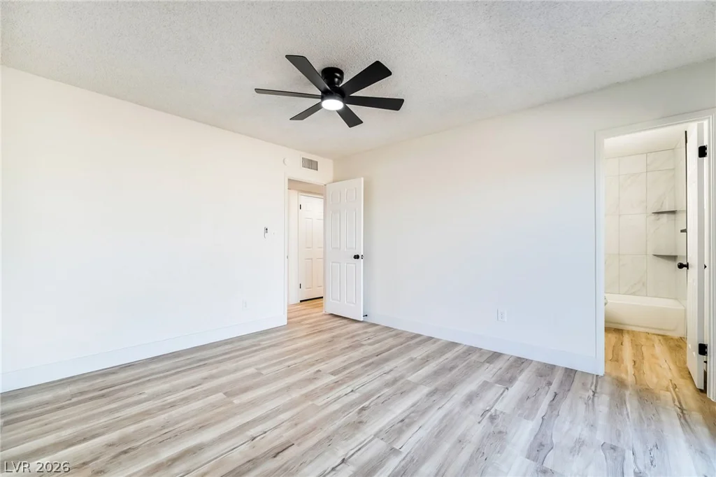 3256 Brentwood, Las Vegas, NV 89121