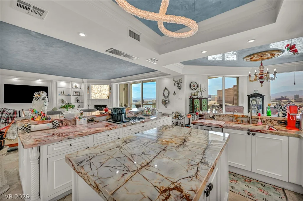 2857 Paradise, Las Vegas, NV 89109
