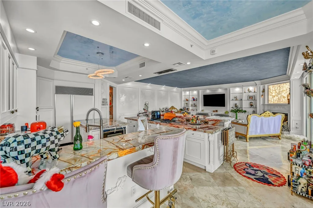 2857 Paradise, Las Vegas, NV 89109