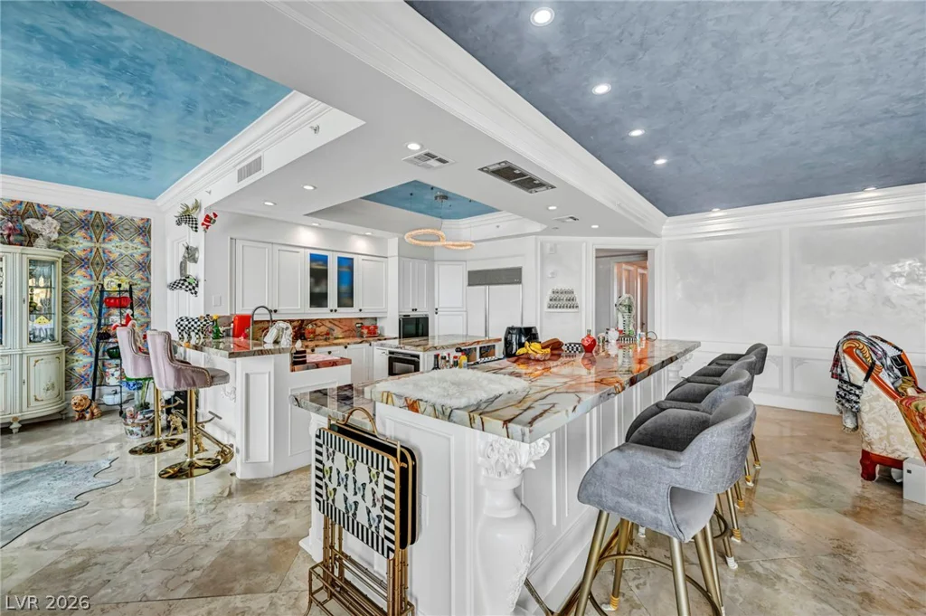 2857 Paradise, Las Vegas, NV 89109
