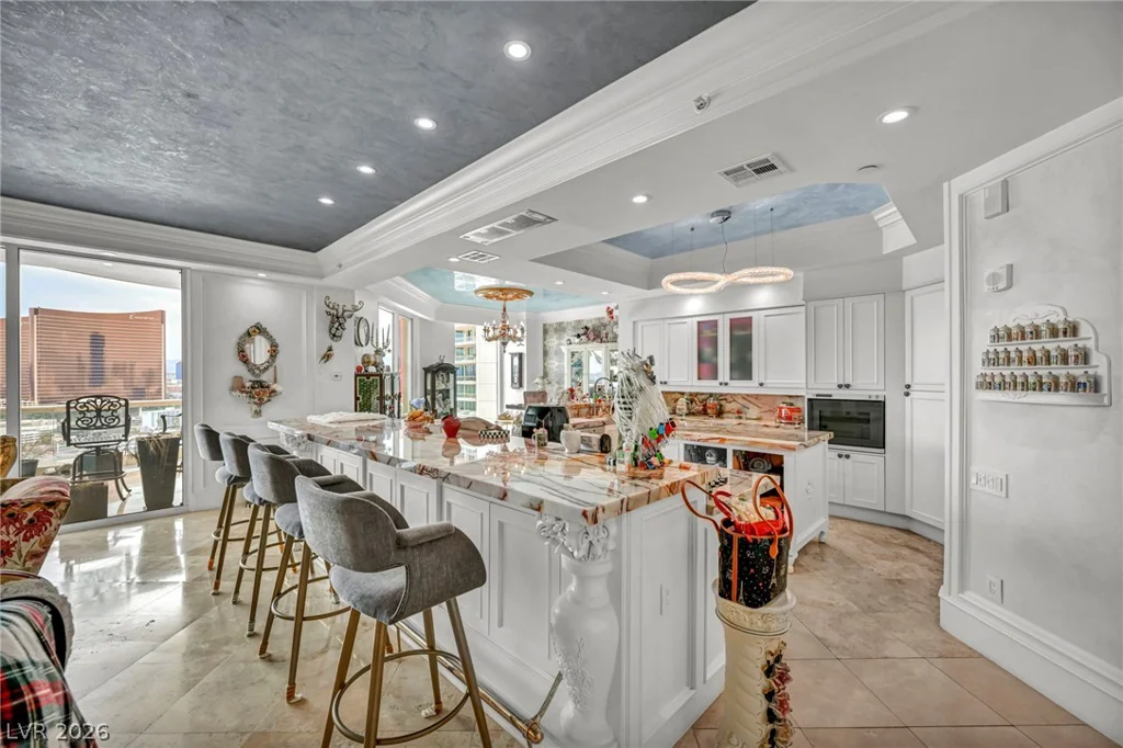 2857 Paradise, Las Vegas, NV 89109