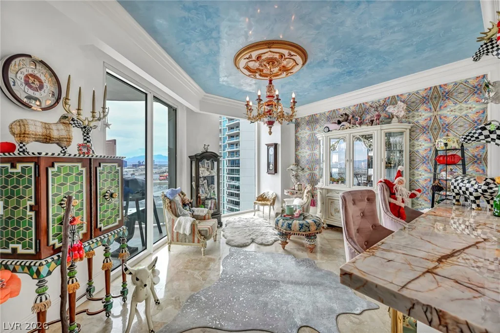 2857 Paradise, Las Vegas, NV 89109