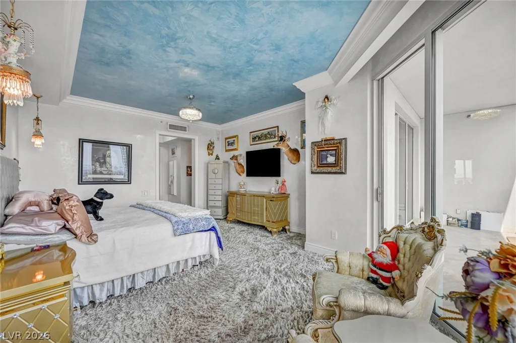 2857 Paradise, Las Vegas, NV 89109