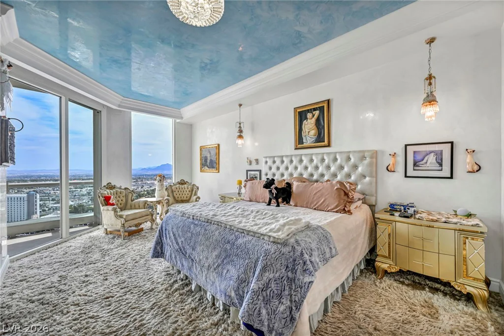 2857 Paradise, Las Vegas, NV 89109