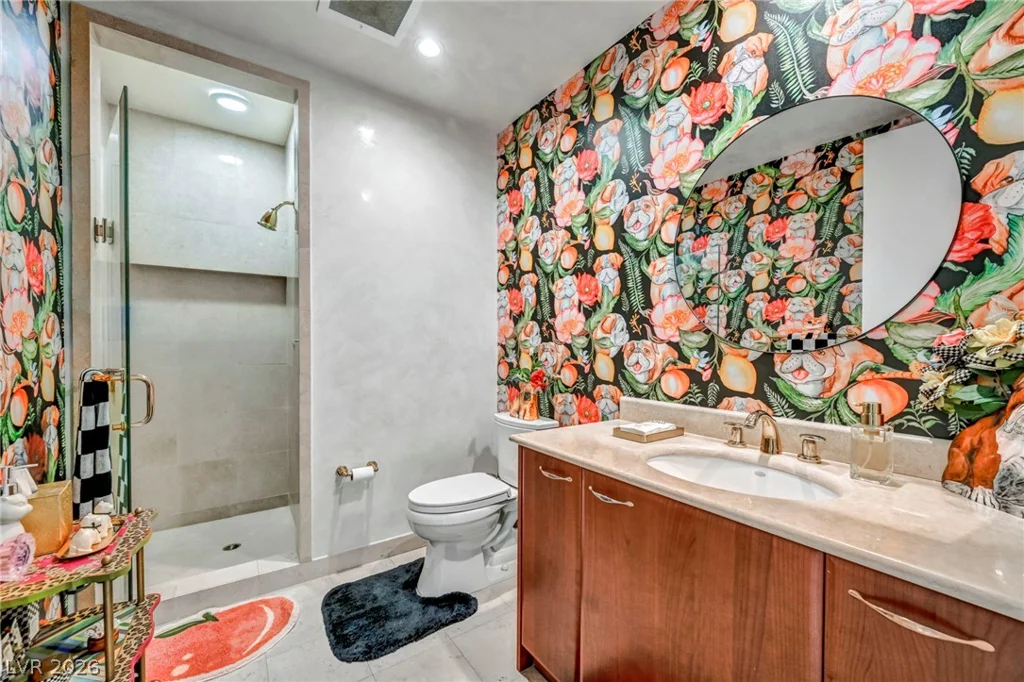 2857 Paradise, Las Vegas, NV 89109