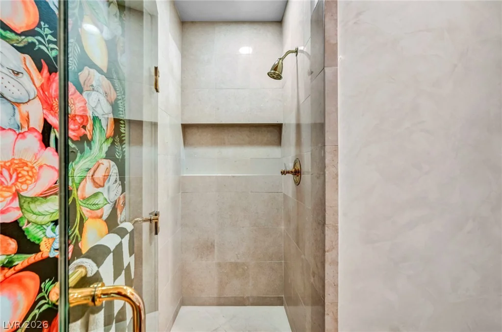 2857 Paradise, Las Vegas, NV 89109