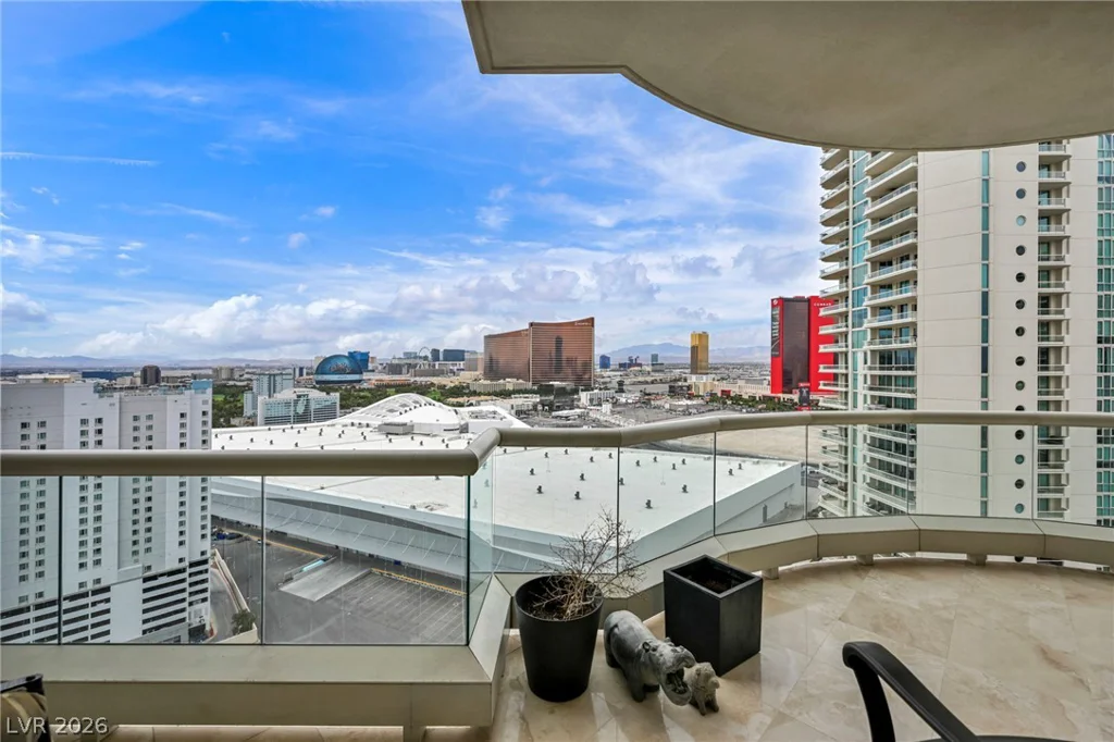 2857 Paradise, Las Vegas, NV 89109