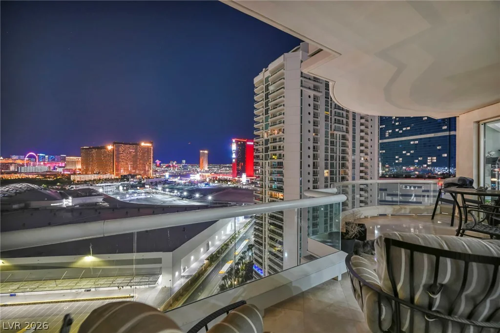 2857 Paradise, Las Vegas, NV 89109