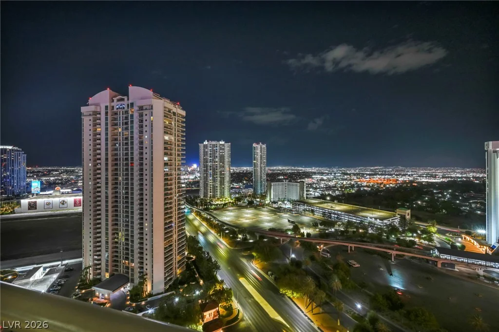 2857 Paradise, Las Vegas, NV 89109