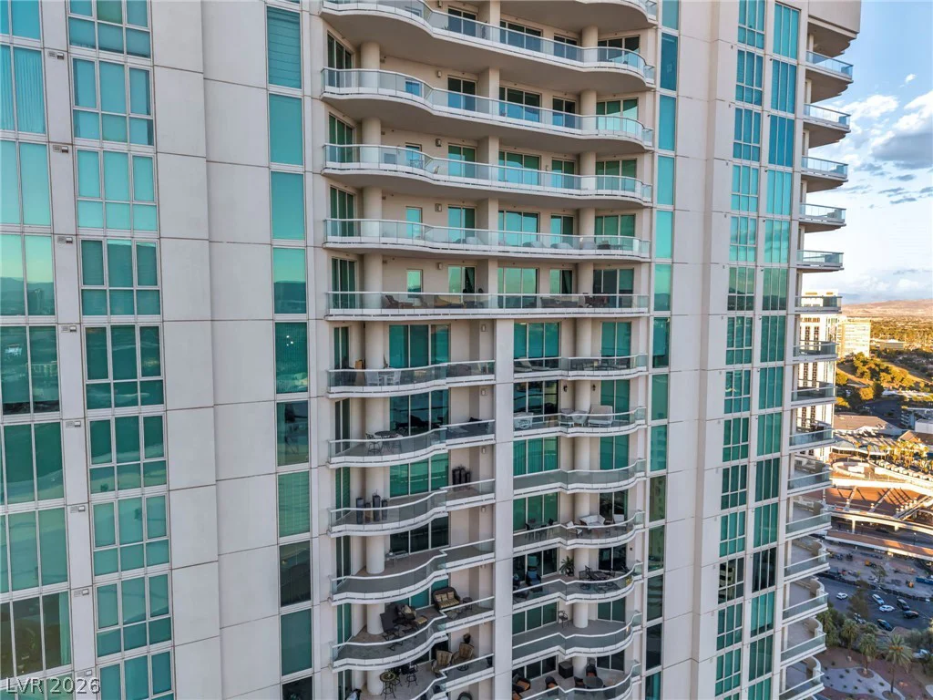 2857 Paradise, Las Vegas, NV 89109