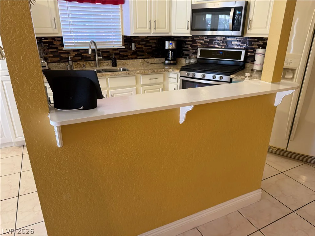 3715 Nelson, North Las Vegas, NV 89030