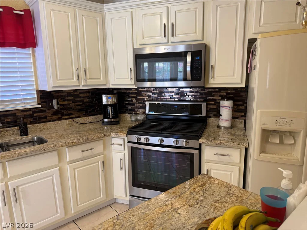 3715 Nelson, North Las Vegas, NV 89030