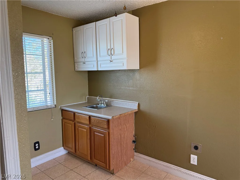 3715 Nelson, North Las Vegas, NV 89030